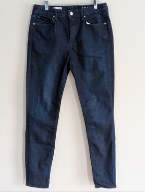 Gap Dark wash high rise skinny jeans Size 29 R